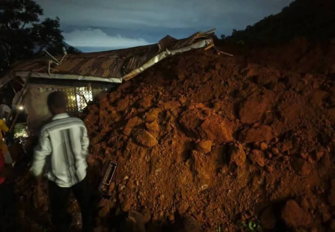 Glissement de terrain à Manéah : Plusieurs morts, des disparus et des maisons ensevelies 
