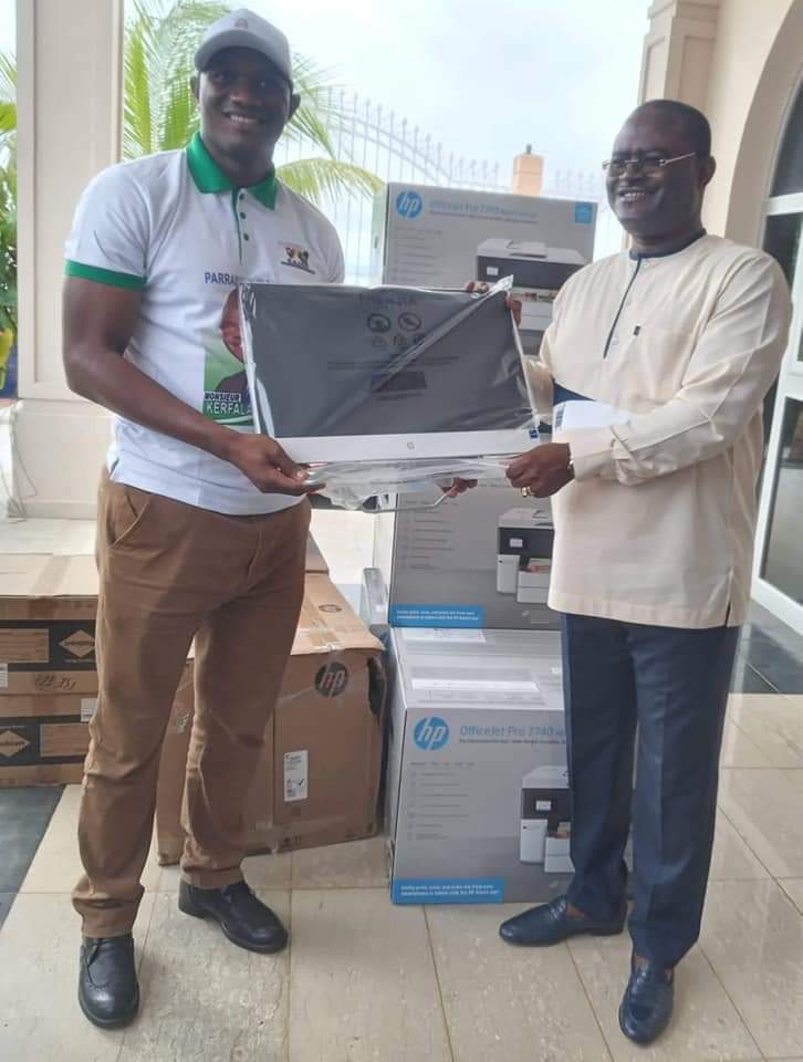 Guinée : Le Président de la fondation KPC pour l'humanitaire offre un lot de matériels informatiques au RALAN ! 