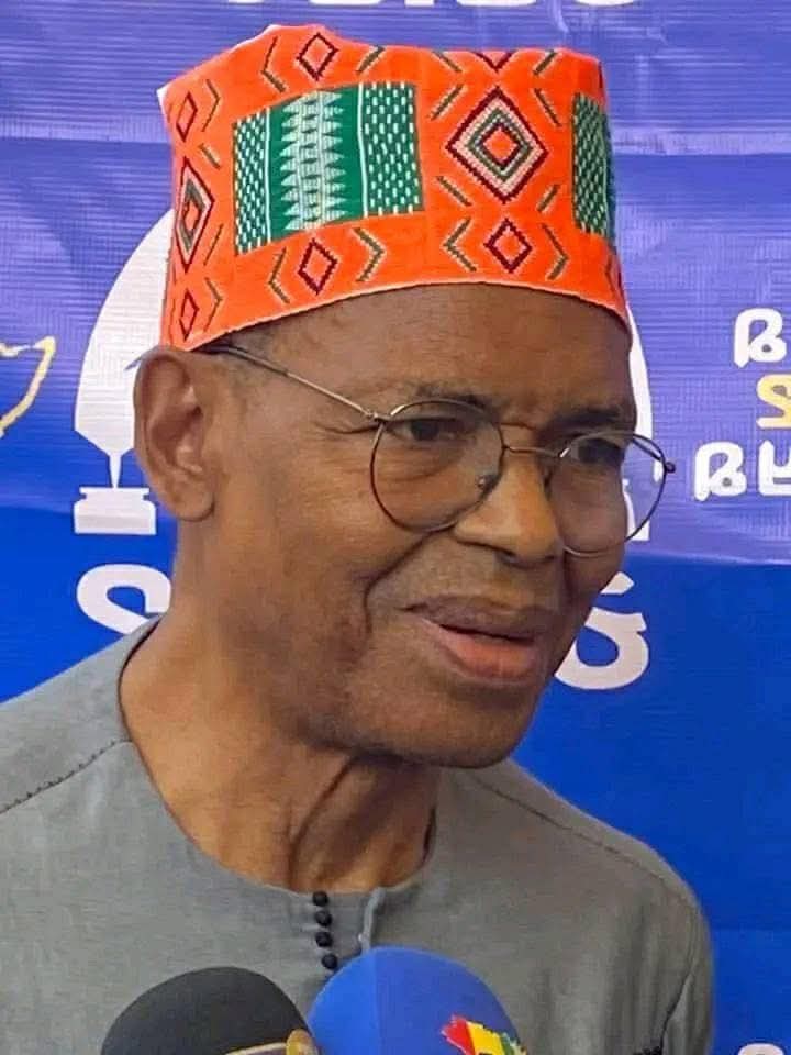 Guinée : Notre Mamadi Doumbouya qui êtes aux cieux ! (Par Tierno Monénembo)