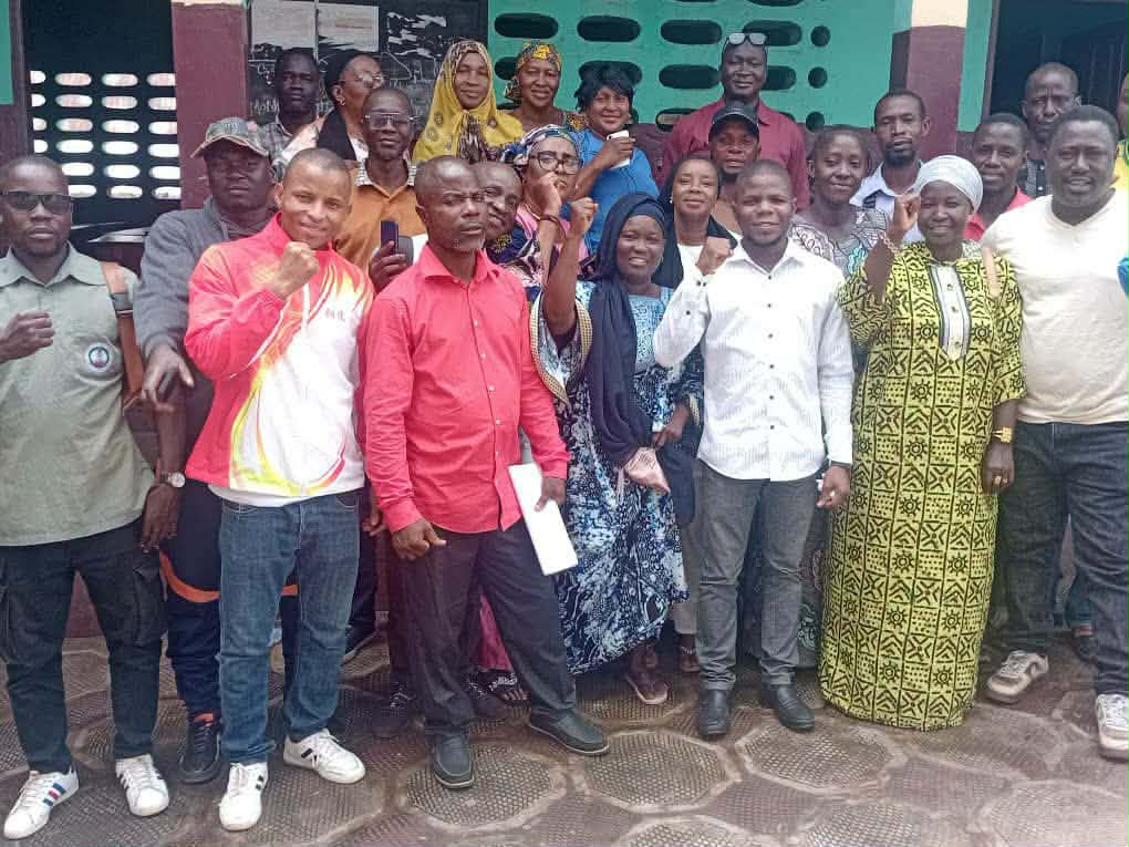 Guinée : les enseignants contractuels non retenus  menacent de bloquer la rentrée scolaire