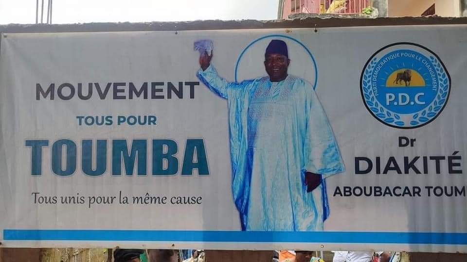 Inauguration du siège du Parti Démocratique pour le Changement : un acte controversé au cœur de la politique guinéenne