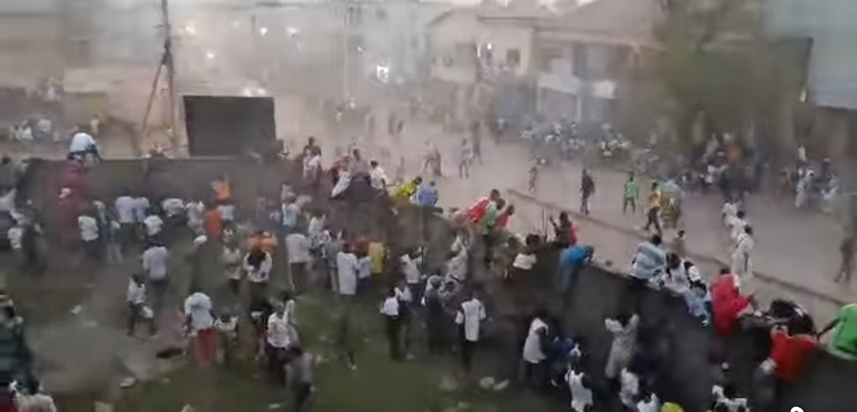 La finale du tournoi doté du trophée Général Mamadi Doumbouya se termine dans la violence à N'Zérékoré: le bilan est très lourd (images) 