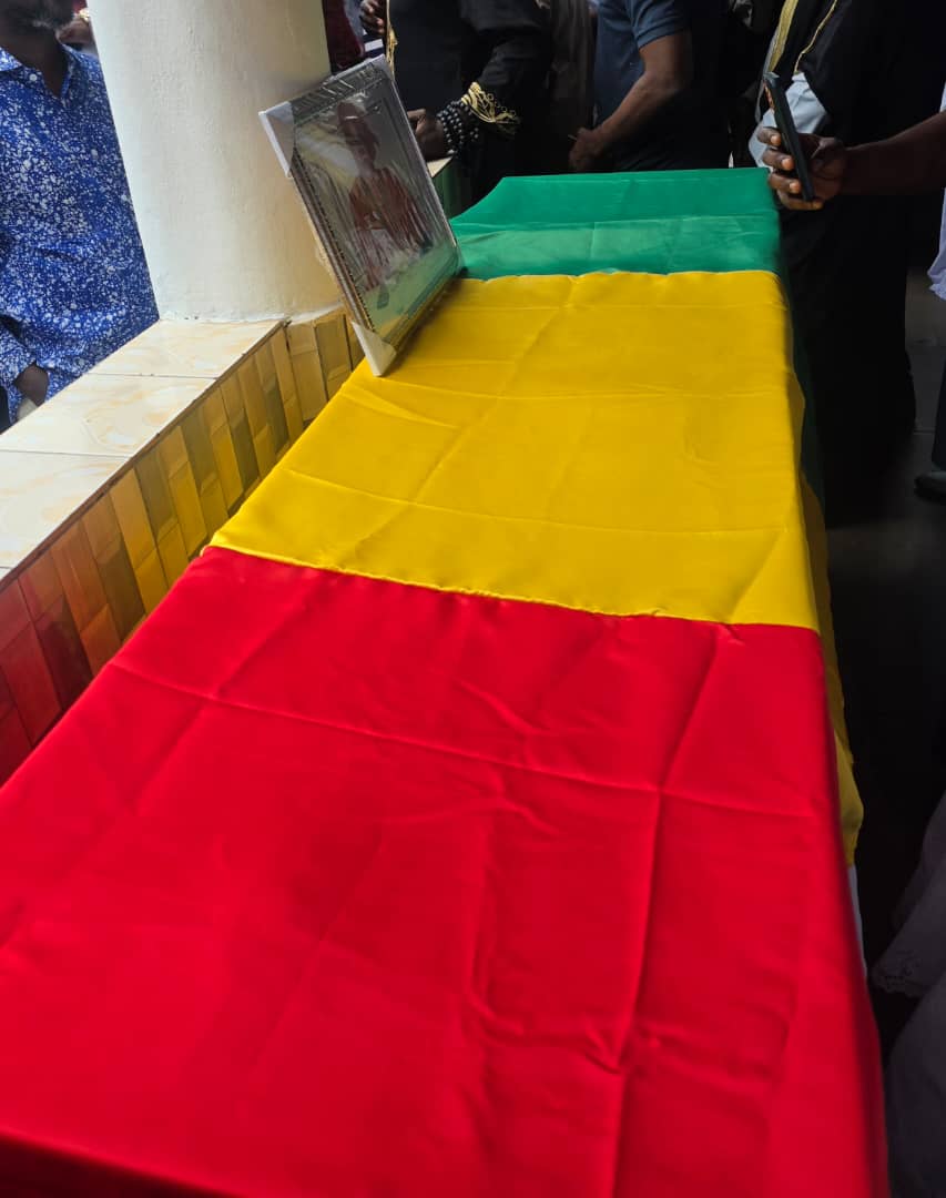 Levée du corps de Hadja AYE MANSARE : le football guinéen rend un vibrant hommage à une pionnière