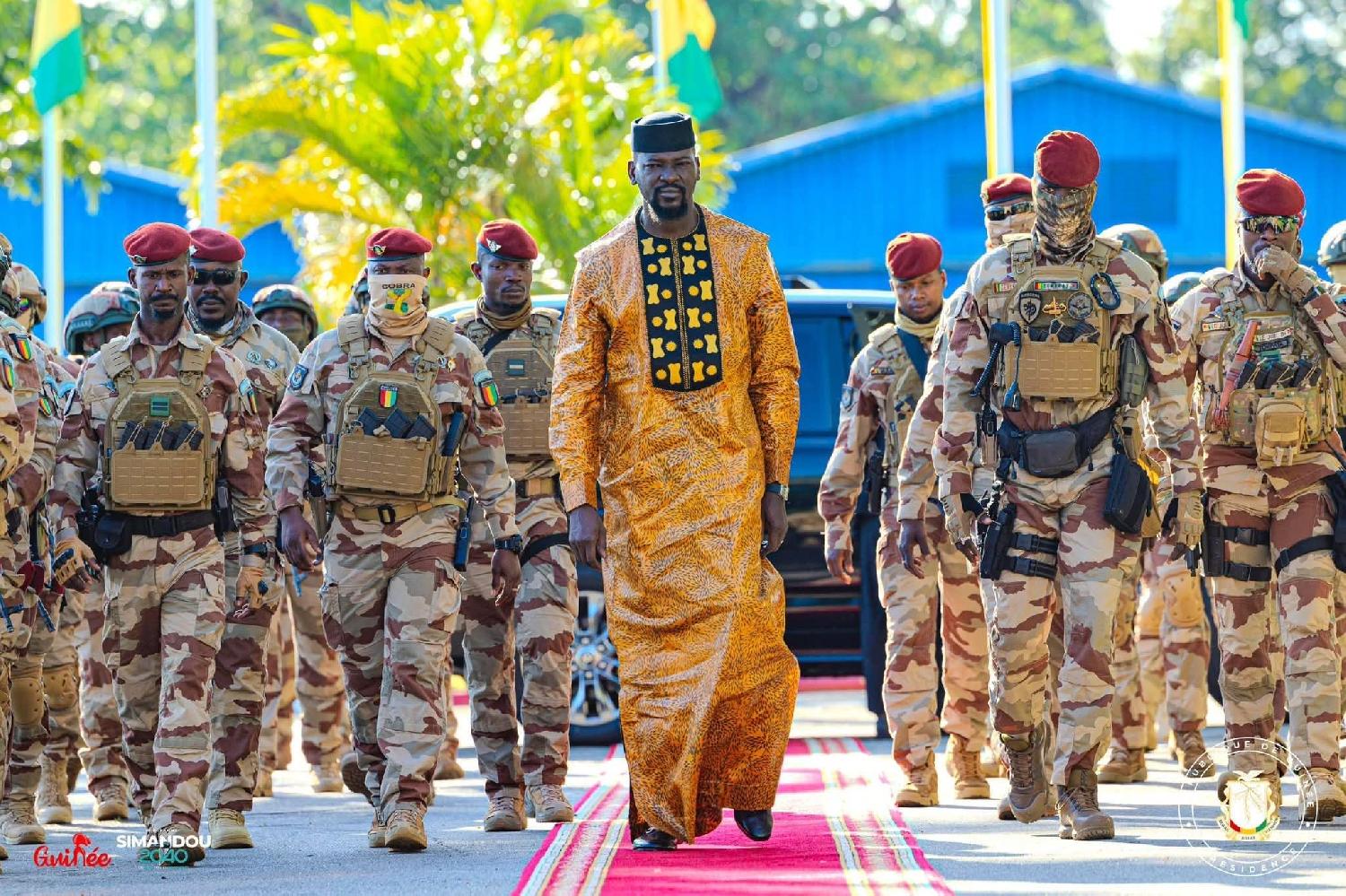 Présidentielle du 28 décembre en Guinée : le MAC demande à Doumbouya de se présenter 